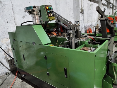 合模機調(diào)試